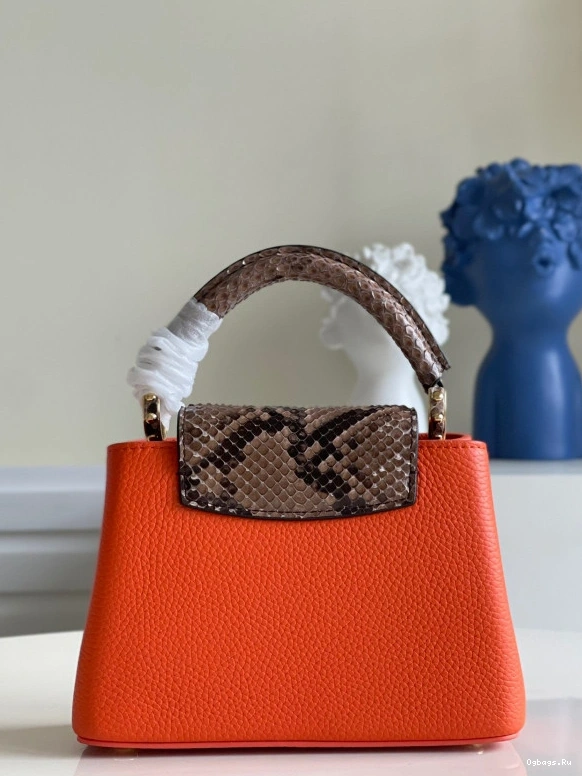 LOUIS MINI CAPUCINES VUITTON 0309